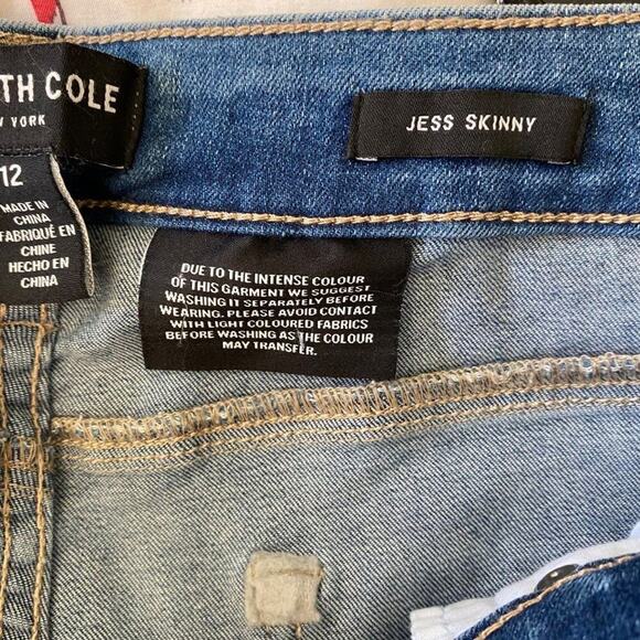 Kenneth‎ Cole sz 12 blue distressed denim jeans NWT - Picture 10 of 11